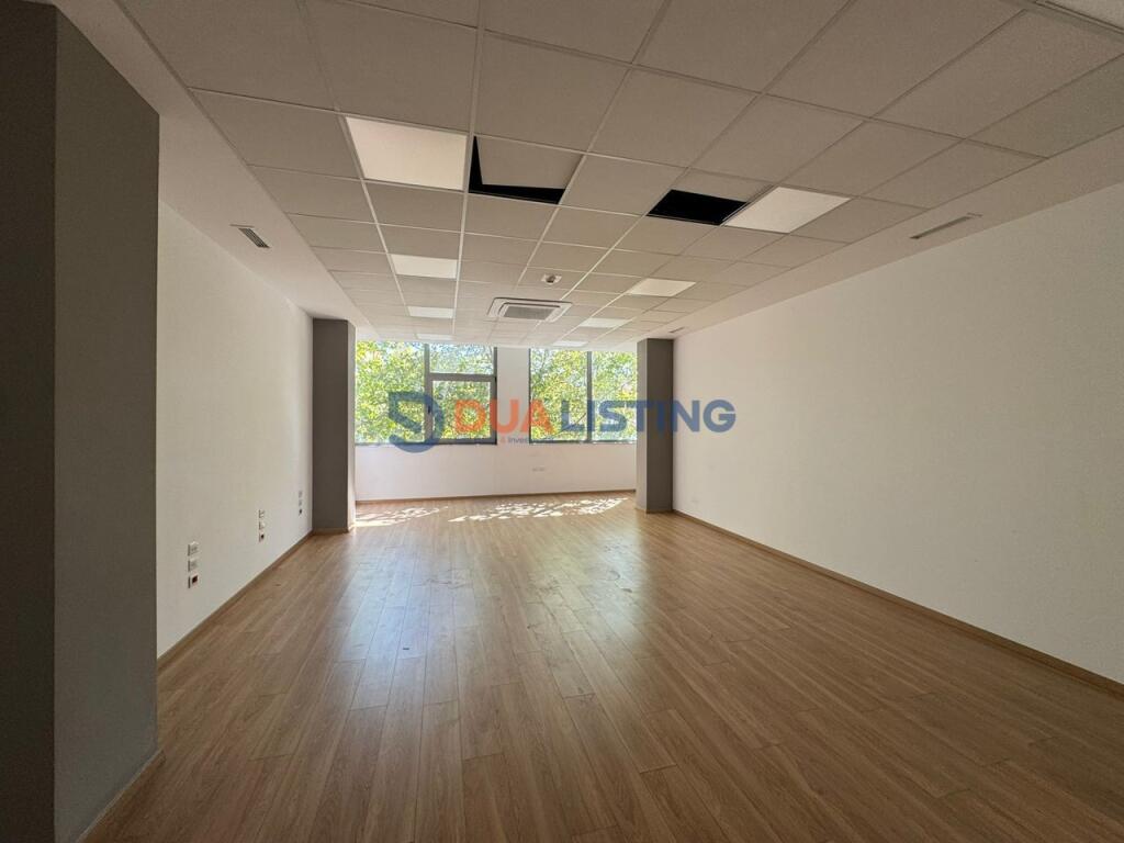 SPACE FOR RENT 384 M2 IN ALI DEMI !