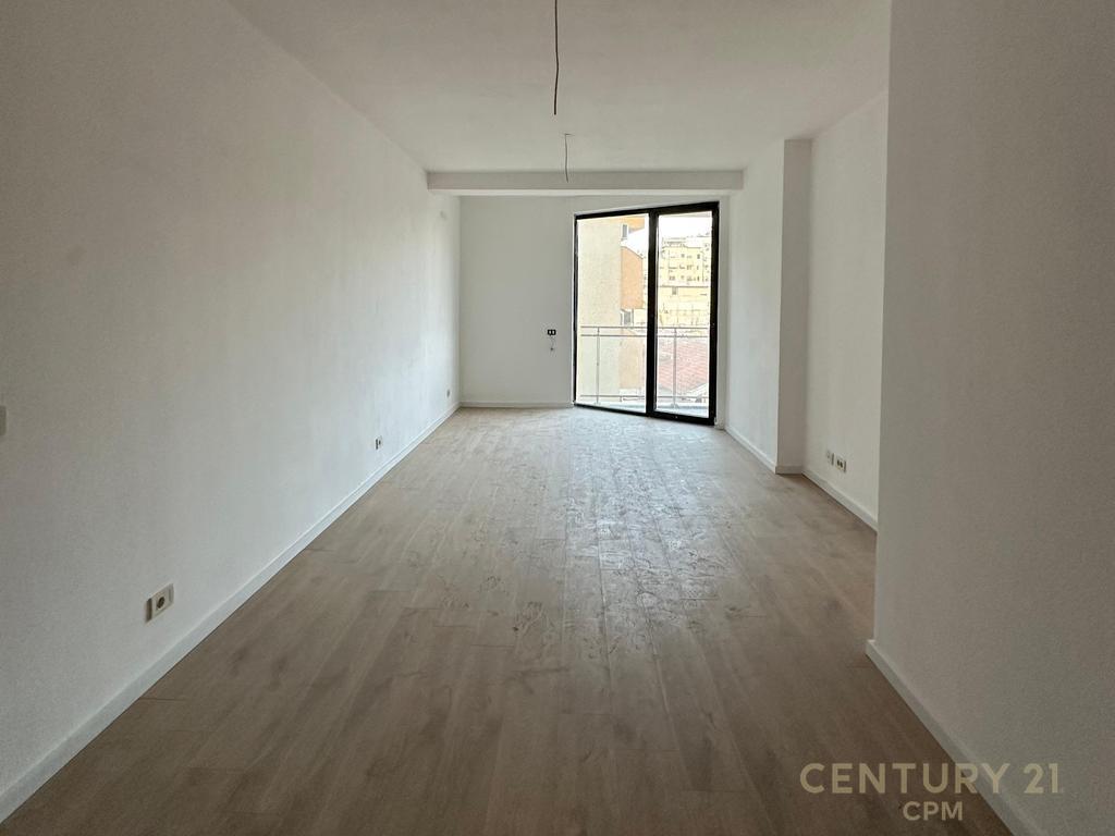 APPARTAMENTO 1+1 PER UFFICI IN AFFITTO PRESSO GOLDEN TOWER RESIDENCE! 600 € /Mese