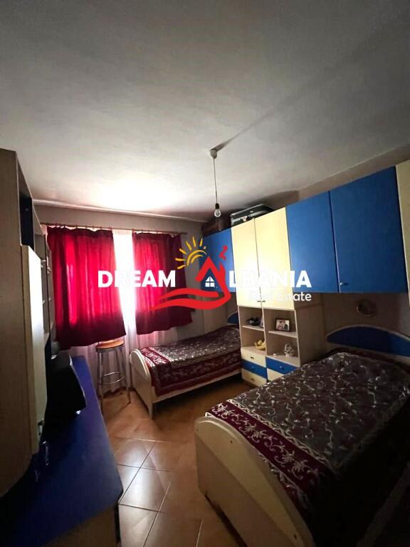 Appartamento 2+1+Veranda in vendita a Laprake vicino a Kupola, Tirana ID (41211464)
