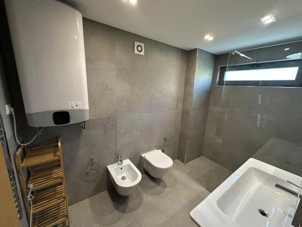 Villa su 3 piani in affitto presso Olive Grove Residence (ID BV22503) Tirana