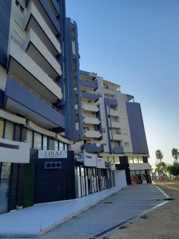 FOR RENT 1+1 APARTMENT ON THE LUNGOMARE