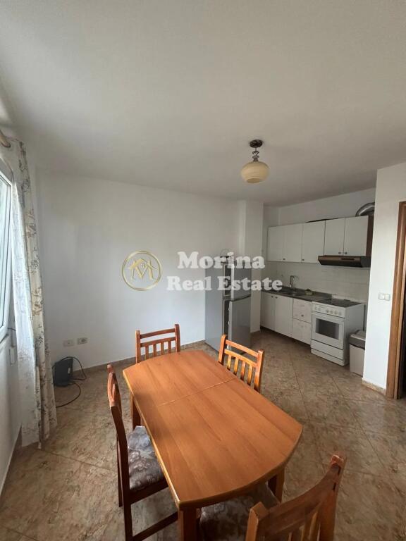 affitto Appartamento 2+1, 5 Maggio, 450 Euro/Mese