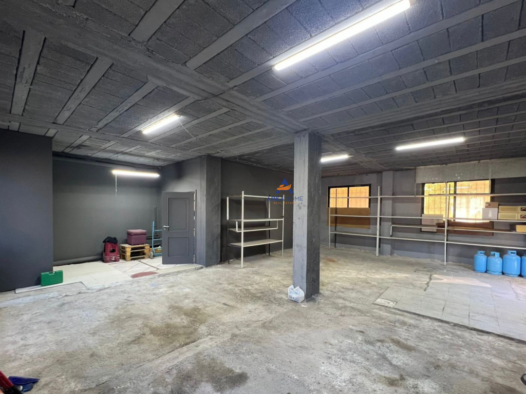 FOR RENT WAREHOUSE 120M2 "LAPRAKE" 900 EURO.