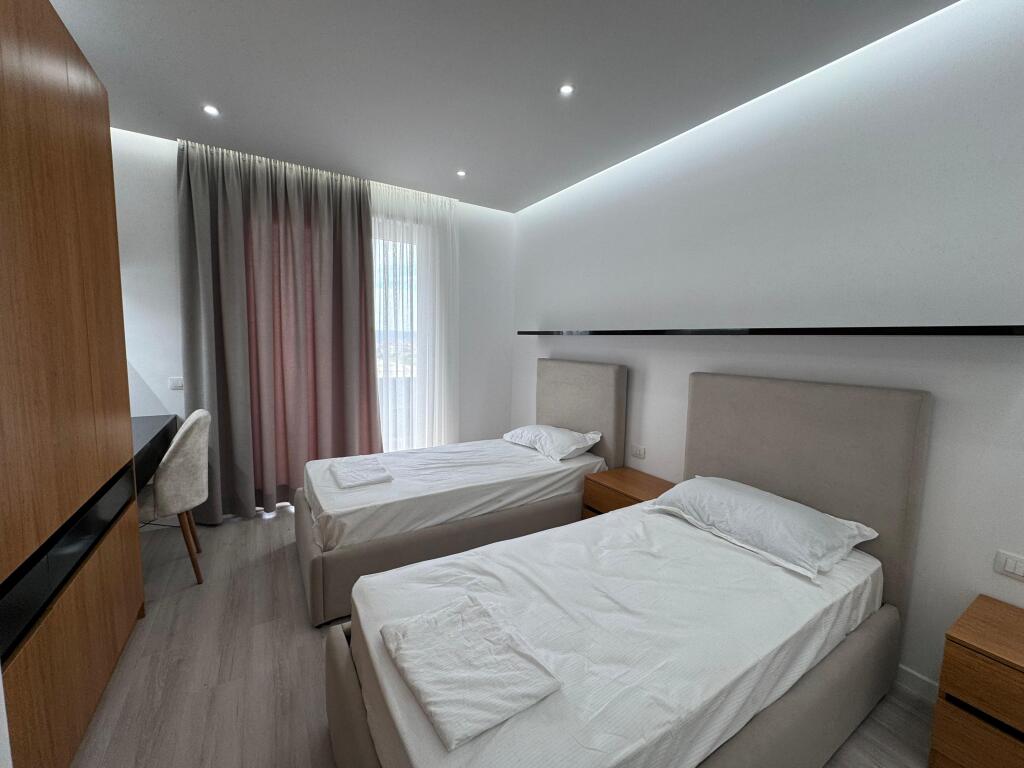 🏡 Appartamento 2+1 in affitto, Univers City