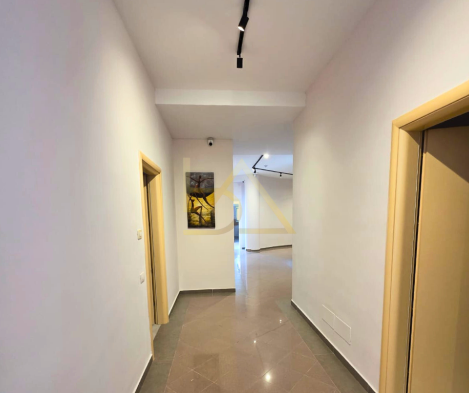 Vendesi Commerciale in Vendita – Hotel, Complesso Toçak, Durazzo