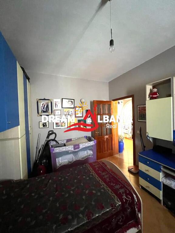 Appartamento 2+1+Veranda in vendita a Laprake vicino a Kupola, Tirana ID (41211464)