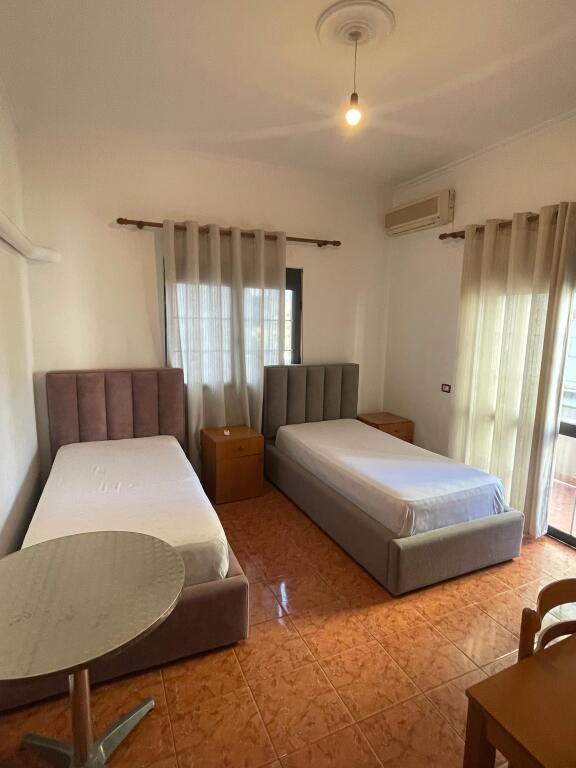 Jepet Apartament 2+1 plazh durres Deri ne Qershor