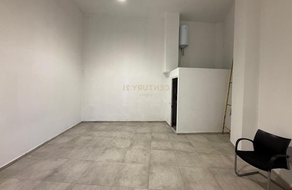 Shop for rent, Barrikadave street