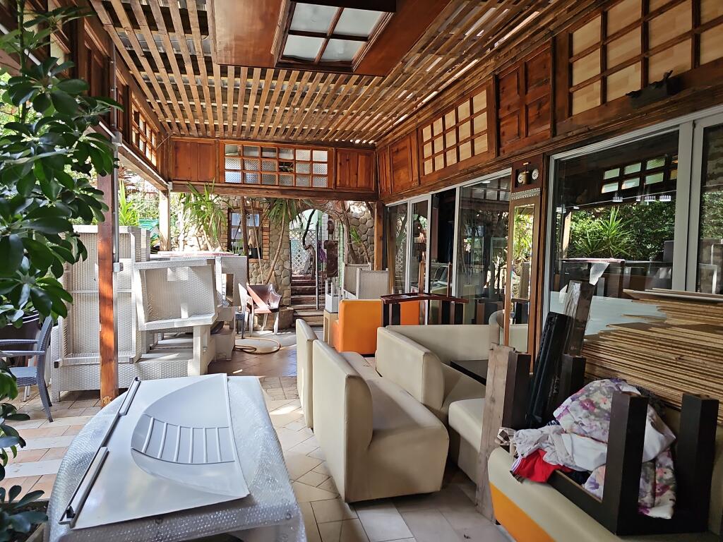 Unique property for rent for those who know its value Premises for: SHOP/RESTAURANT - Among the most special properties on the market - Perfect location