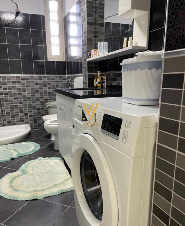 JEPET APARTAMENT 1+1+BLK ME QIRA NE QENDER 620 EURO
