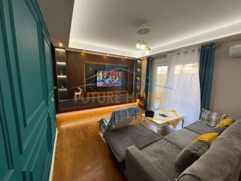 For sale, Apartment 2+1+2, Yzberisht