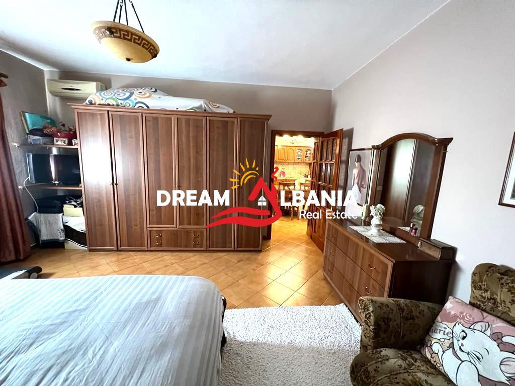Appartamento 2+1+Veranda in vendita a Laprake vicino a Kupola, Tirana ID (41211464)