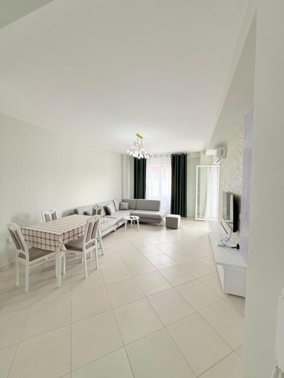 Appartamento moderno 1+1 Porcelanosa, Vlore in affitto