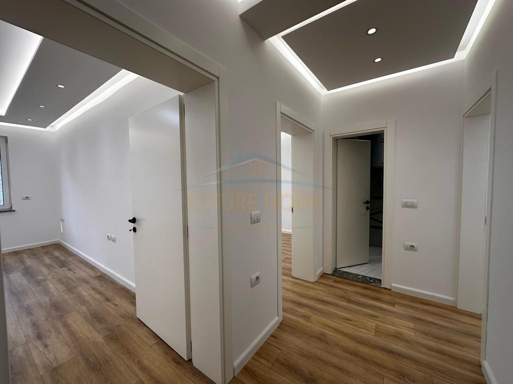 Appartamento 3+1 in Affitto Mine Peza,Tirane