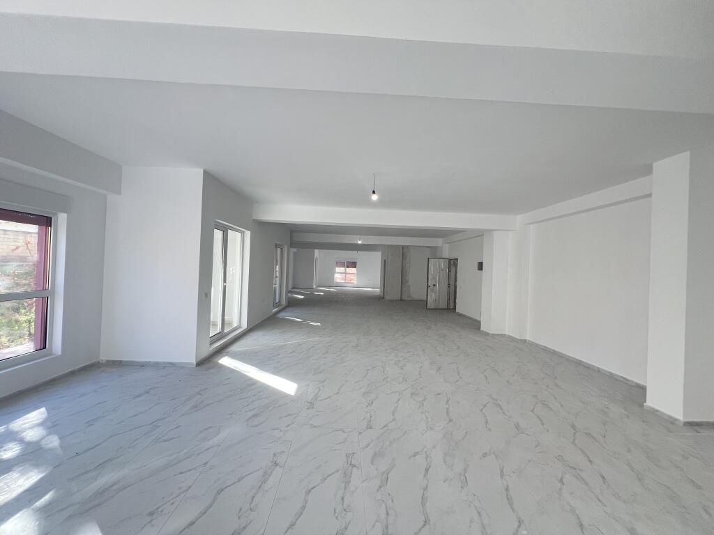 Ambienti commerciale in affitto presso Residenza Kaimi