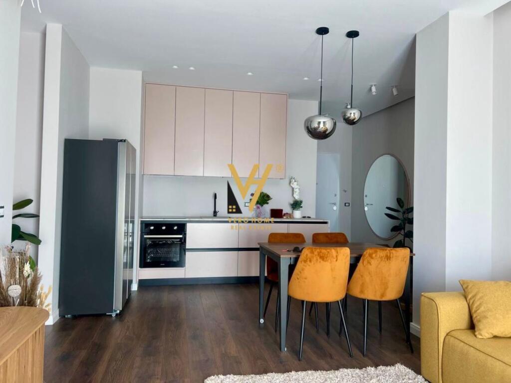AFFITTASI APPARTAMENTO 2+1+2 PRESSO KOMUNA E PARISIT 1.200 EURO