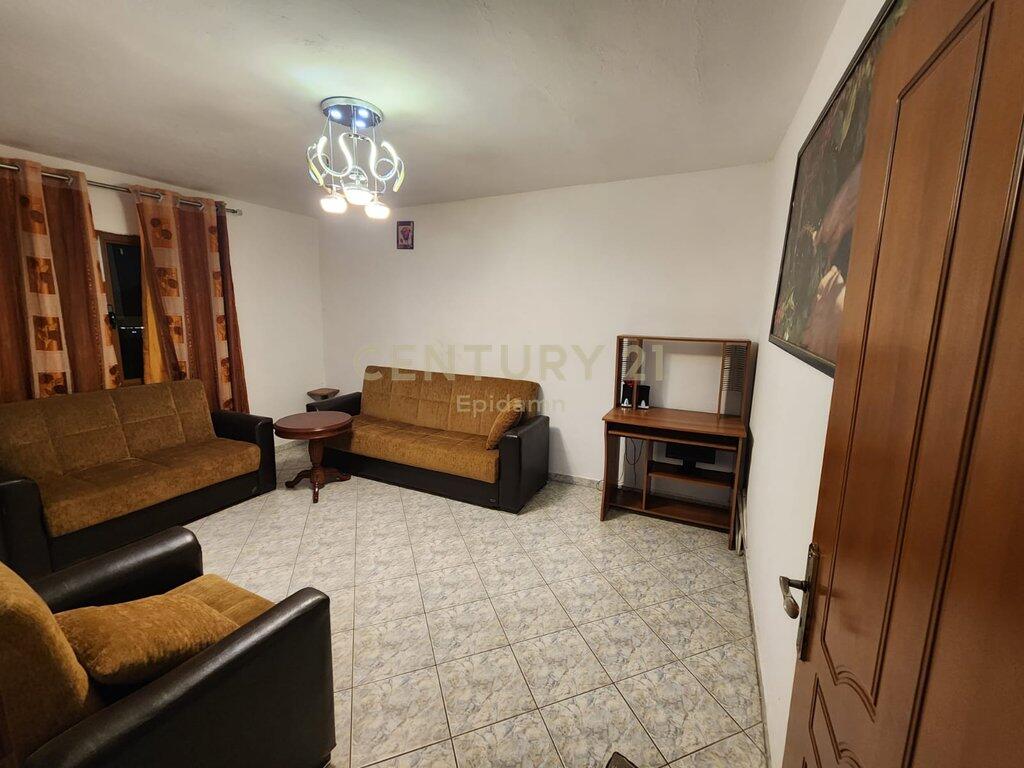 Appartamento 3+1 in affitto a Treshi Ura e institutit, Tirana - 390€ | 89 m²