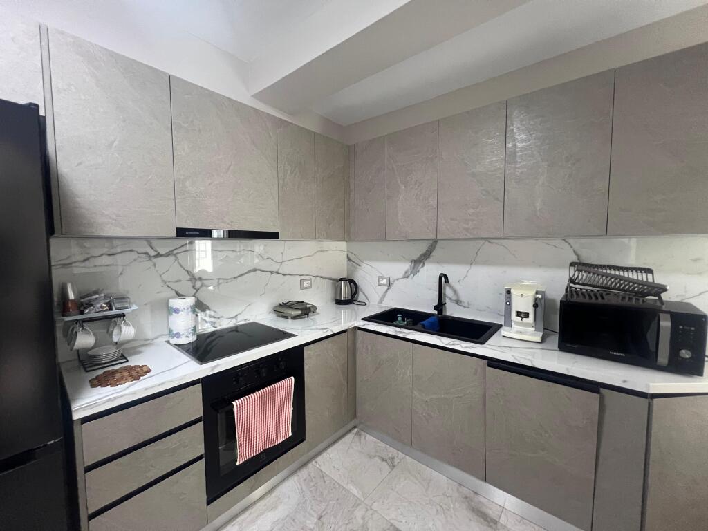 Casa Privata in Affitto a Vlora
