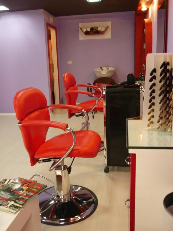 Affittasi locale parrucchiere 32 m2 presso Cabejt Misto Mame