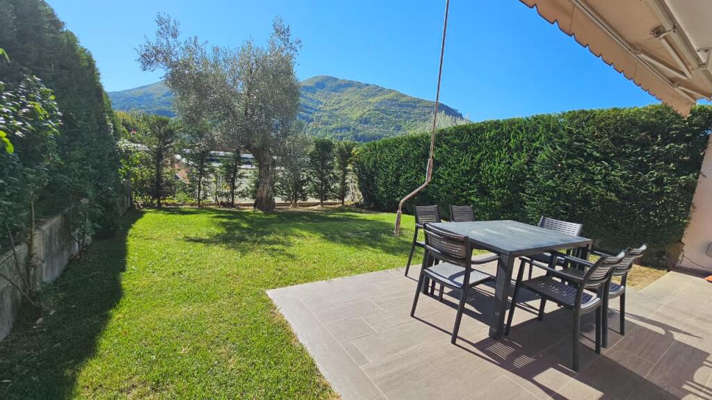 Villa di 3 piani in affitto vicino a Tegu / Tirana