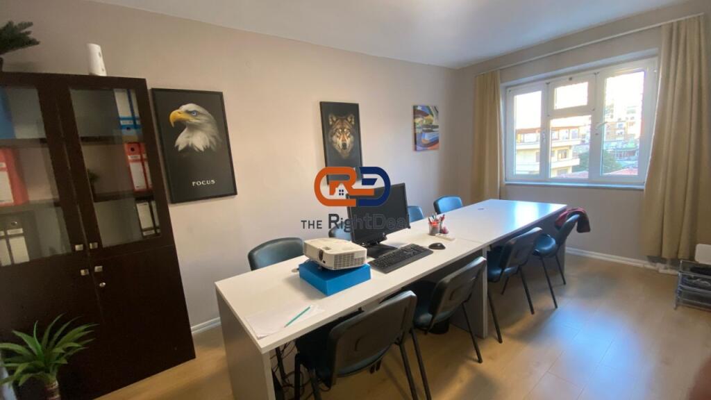 A Myslym Shyr, Locale in Affitto per Diversi Tipi di Attività!!!
