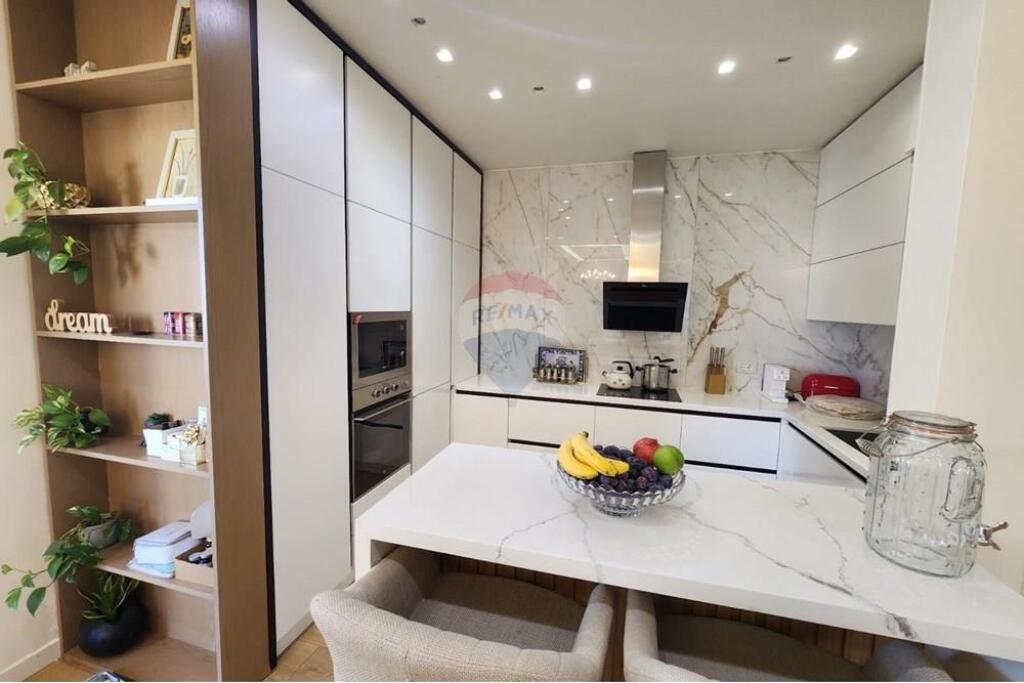 Appartamento 3+1+2 con veranda al Lago di Tirana!