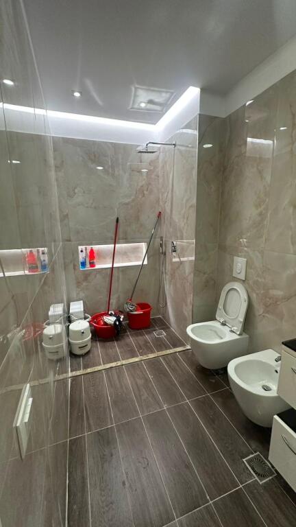 Jepet Apartament me qera