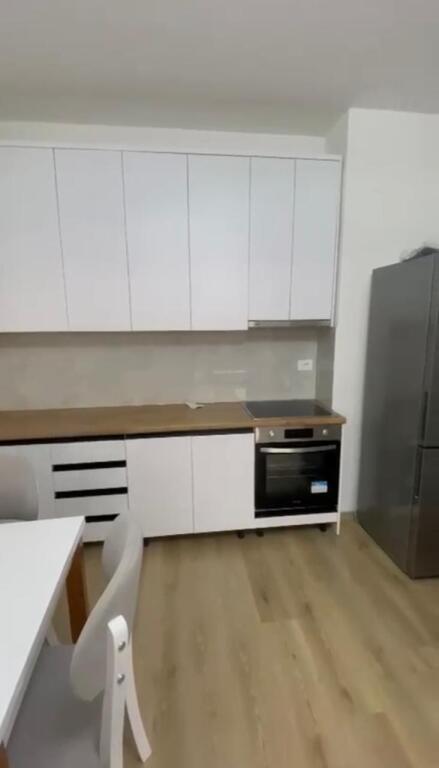 In vendita, Appartamento 1+1, Via Jordan Misja, Stazione Ferroviaria, Tirana.