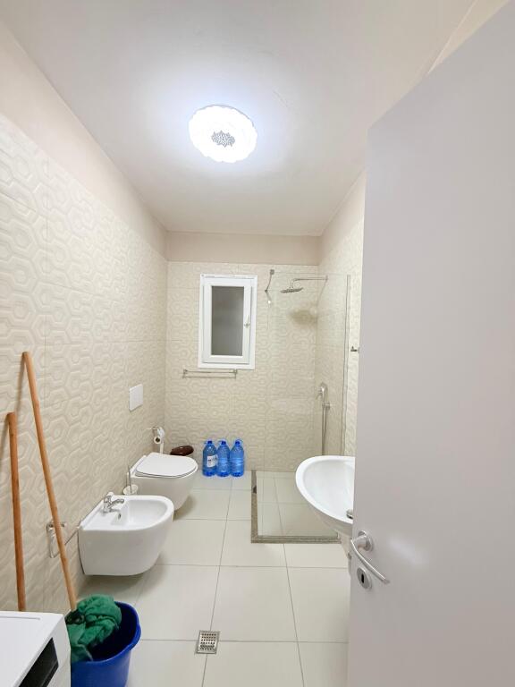 Appartamento moderno 1+1 Porcelanosa, Vlore in affitto