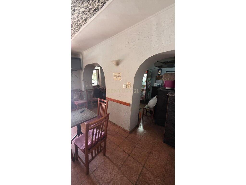 Commercial Space Ground Floor for rent on 4 Martyrs Street