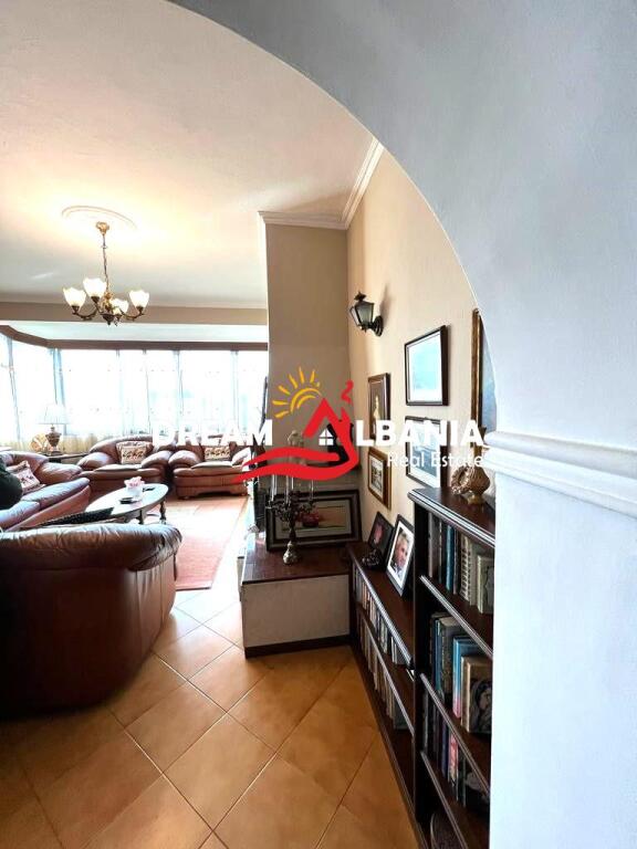 Appartamento 2+1+Veranda in vendita a Laprake vicino a Kupola, Tirana ID (41211464)