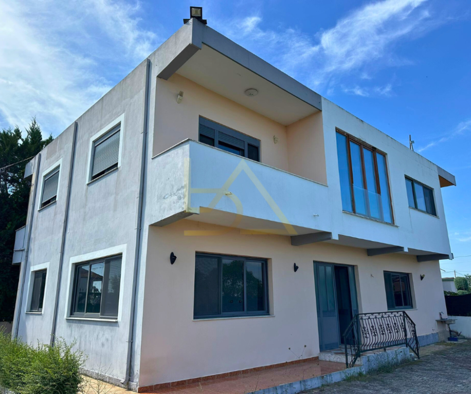 Villa + Terreno in vendita – Durrës, Shënavlash