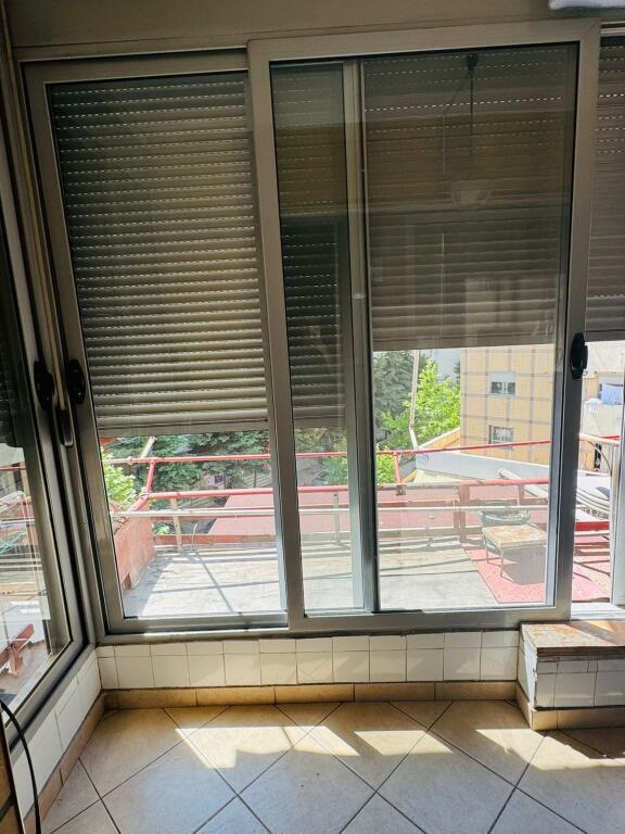 Appartamento arredato 2+1 in affitto ad Astir vicino a Bar Artisti