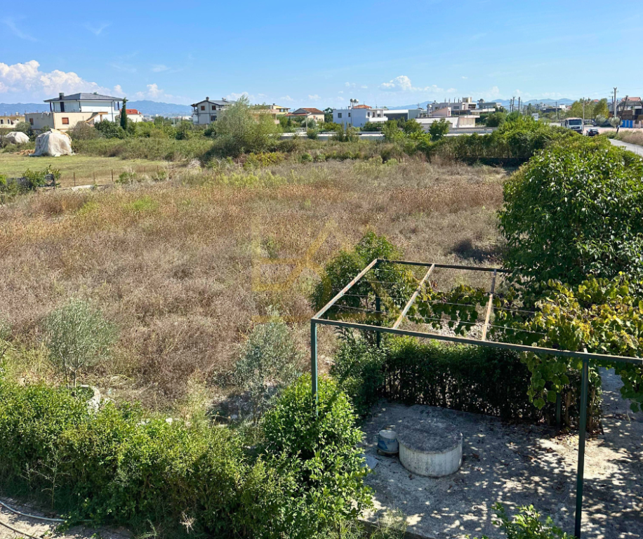 Villa + Terreno in vendita – Durrës, Shënavlash