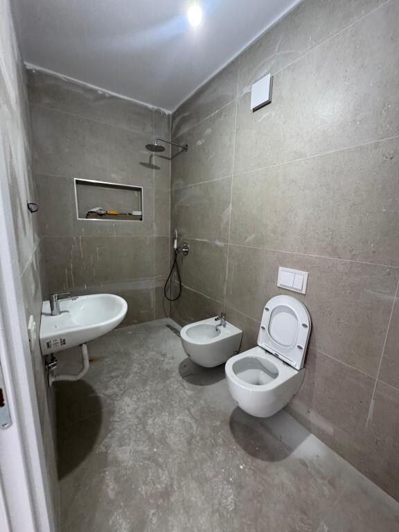 📣 AFFITTO Appartamento 2+1 Con 2 Bagni E Veranda 📍 Univers City Residence, Vicino QTU💶 Prezzo 500 Euro