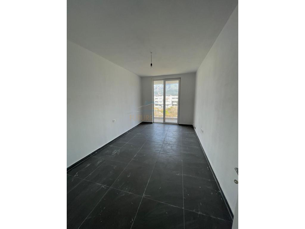 In vendita, Appartamento 2+1, Via 5 Maji, Tirana.
