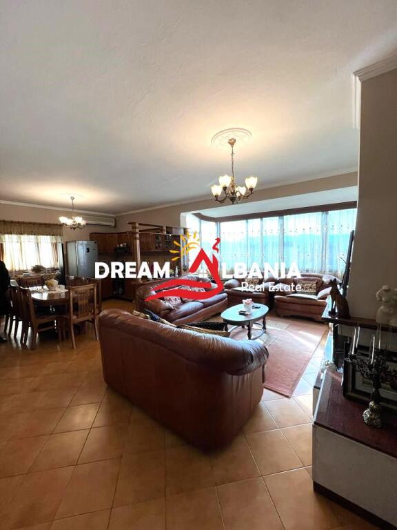 Appartamento 2+1+Veranda in vendita a Laprake vicino a Kupola, Tirana ID (41211464)