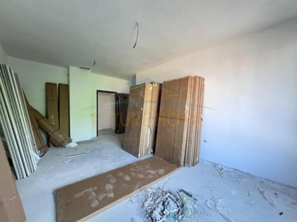 In vendita, Appartamento 3+1+2, Via 5 Maggio, Tirana.