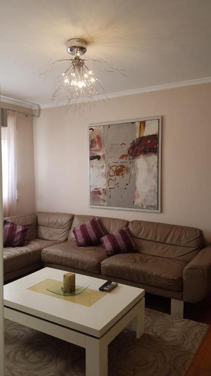 Apartament 2+1, Mozaiku