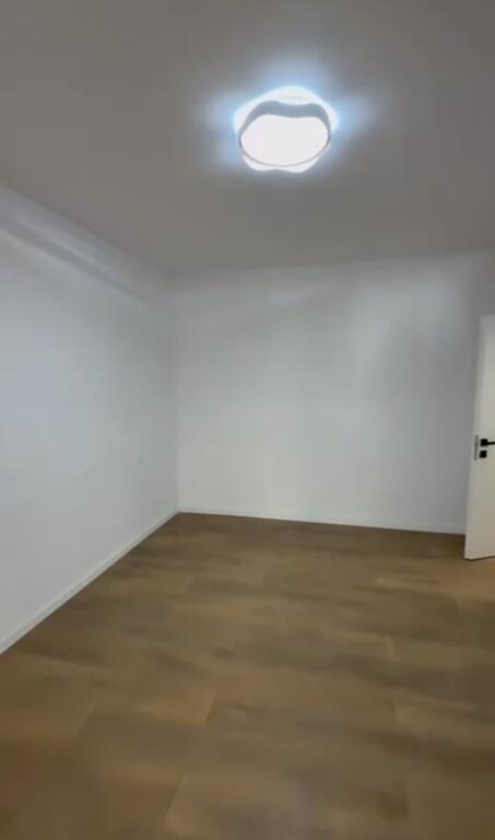 1+1 BOSH , me Qera ne Astir