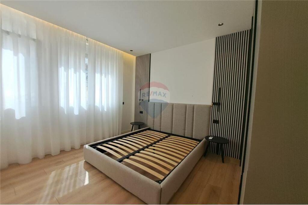 Apartament 1+1 per shitje, Prane Liqenit Tiranes. !