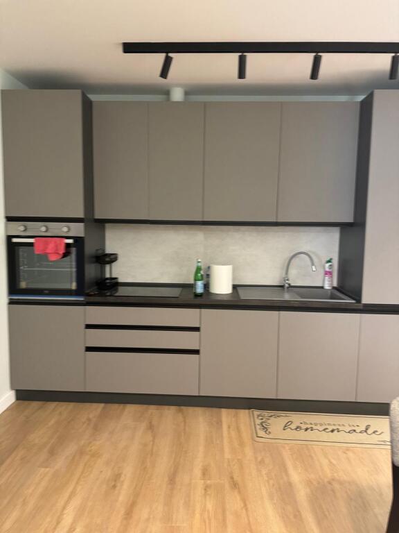 Jepet Apartament me qera
