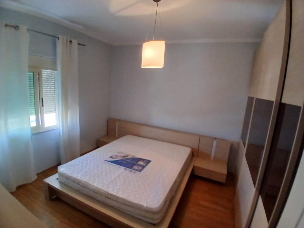 Jepet me qira apartament 2+1 në Zogun e Zi