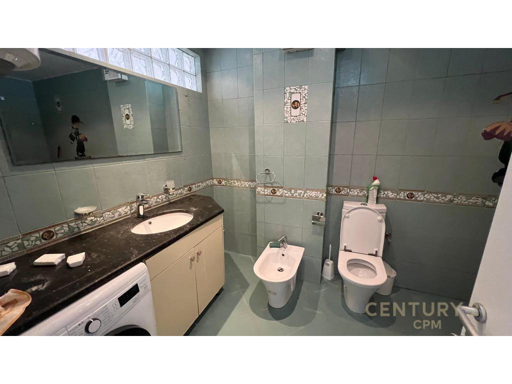 Apartament 2+1 per shitje te Komuna e Parisit