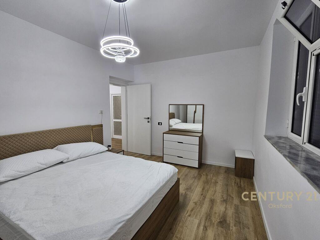 AFFITTASI APPARTAMENTO 2+1 PRESSO 21 DHJETORI!