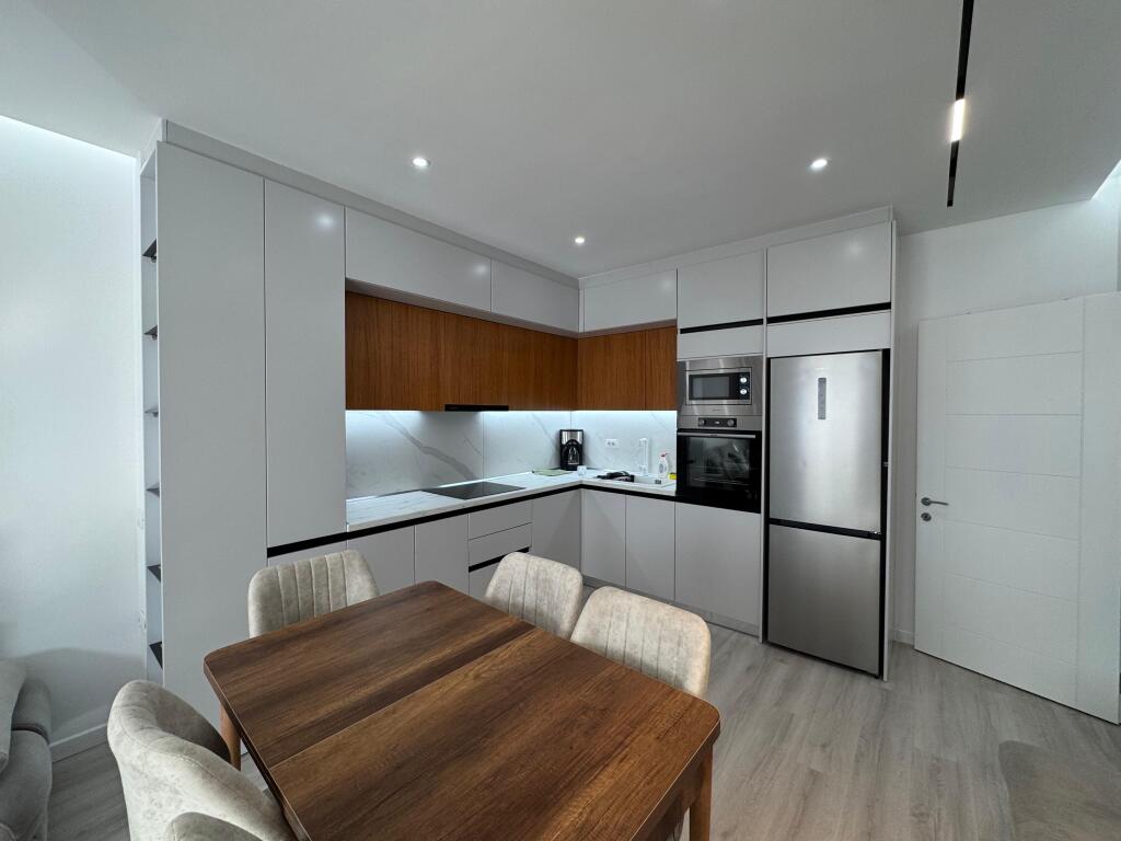 Apartment me qera 2+1 Univers city