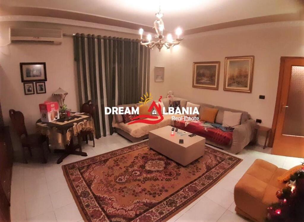 Apartament 3+1 me qera tek Mine Peza prane Prokurorise ne Tirane (ID 4231475)
