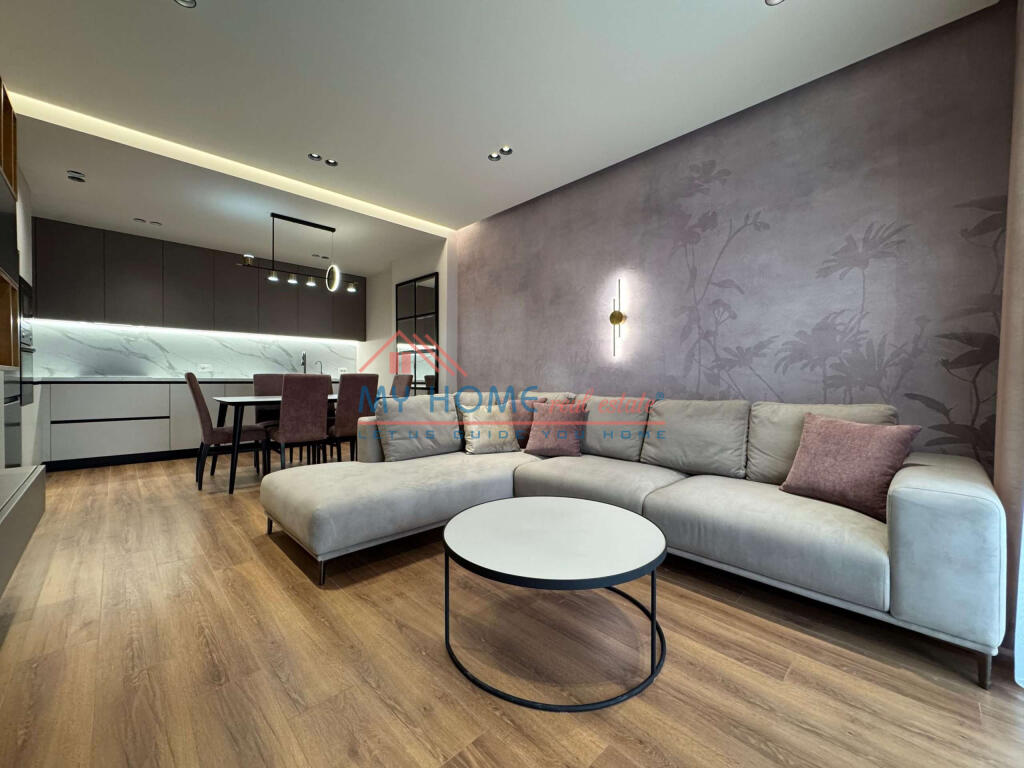 Apartment 1+1 for rent near the Red School in Tirana