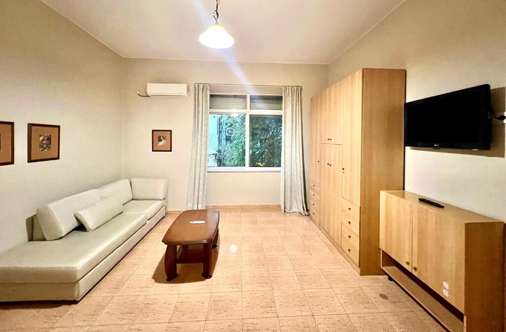 For Rent: 1+1📍Wilson Square (Enzo Attini) - 600€- Area 84m² - Building By The Road🔥