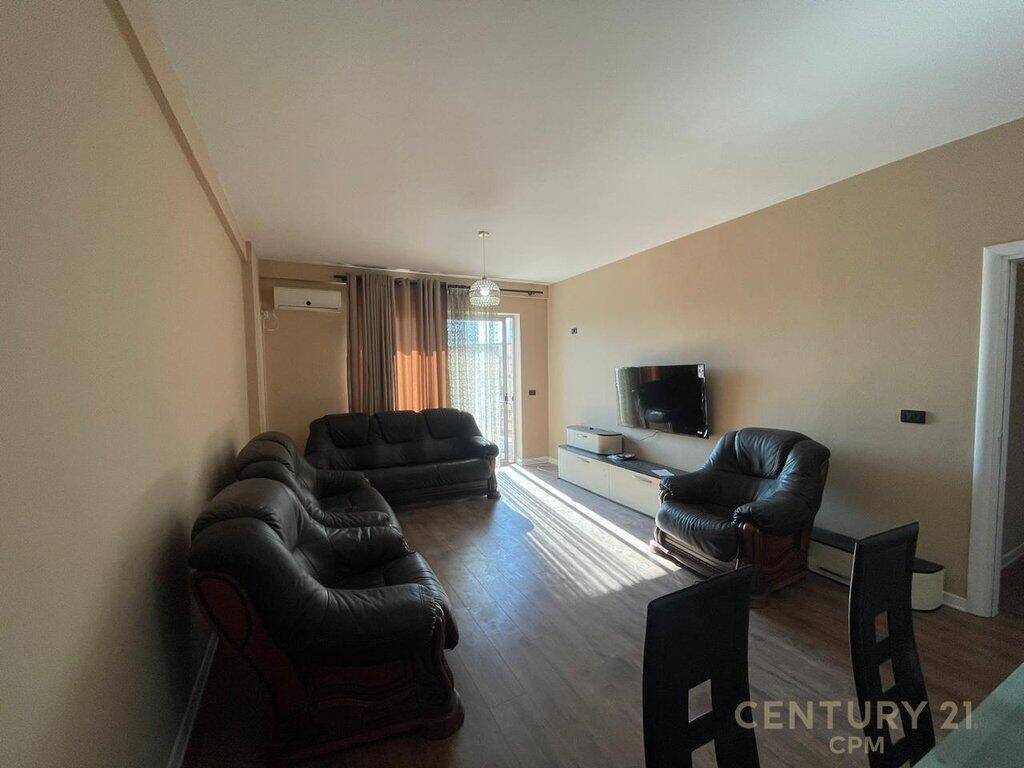 Apartment 2+1 for rent in Astir near Artisiti bar!